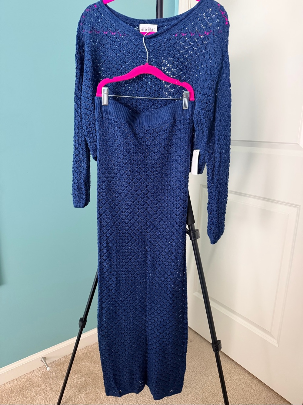 Olive & Oak Navy Knit Set, Skirt and Long Sleeve Top